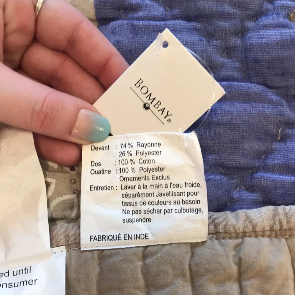 Quilted Comforter with Beading & 2 Pillow Shams